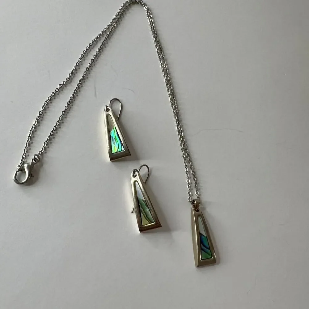 Abalone Silver Tone Pendant Necklace and Dangle Earrings Jewelry Set